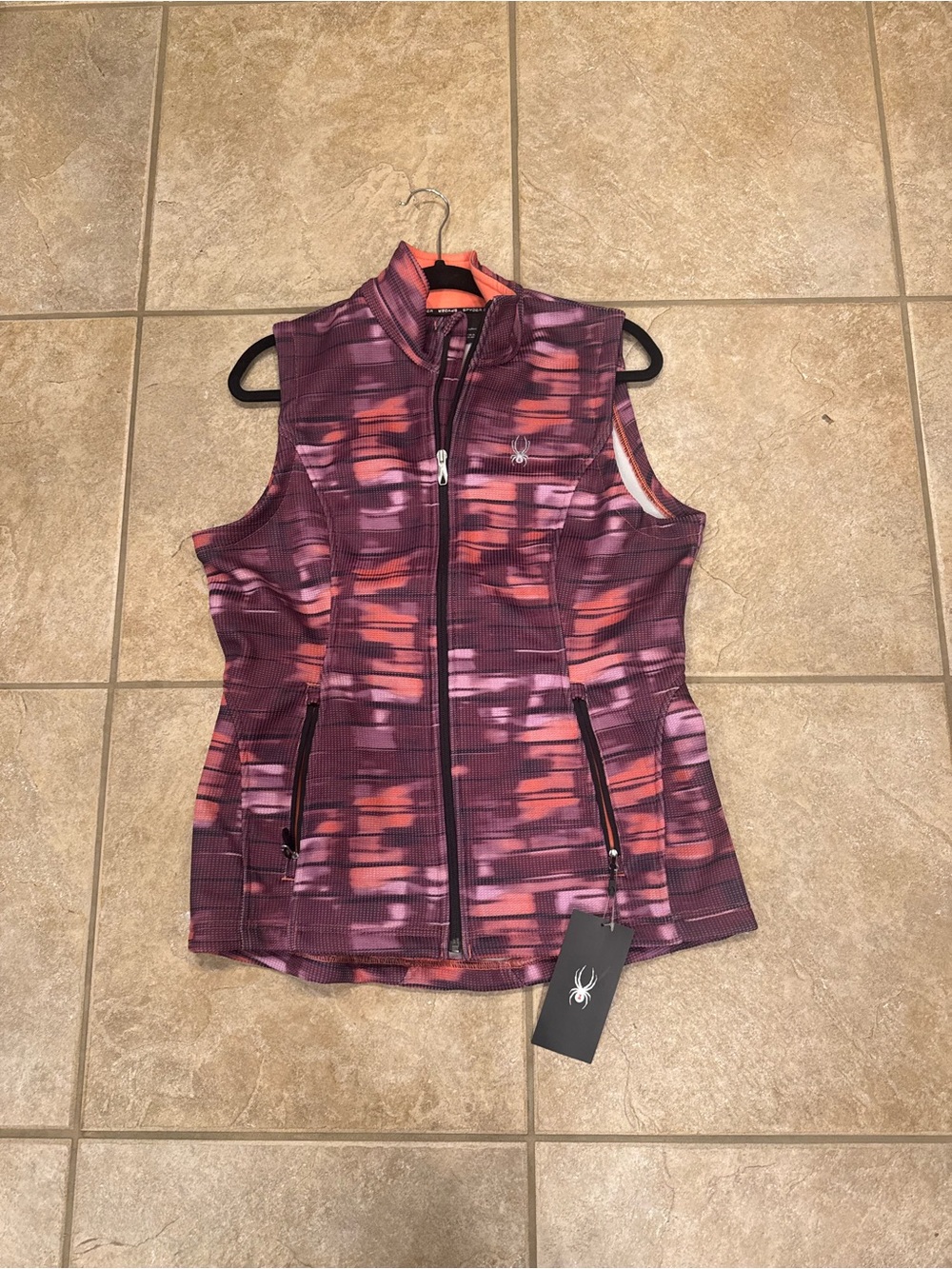 Spyder Women's Sleeveless Zip-Up Vest Endure Novelty Mid Stryke Coral Wind Print